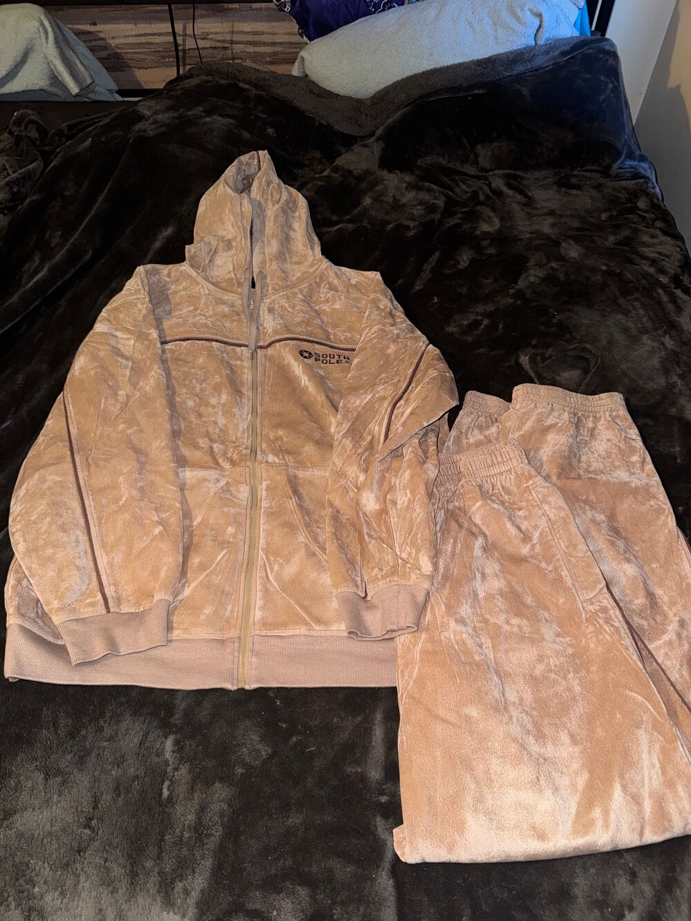 Vintage Y2K men’s Southpole suede/velour 2 piece outfit
